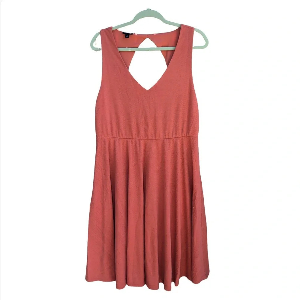 TORRID SALMON OPEN BACK TEXTURED DRESS